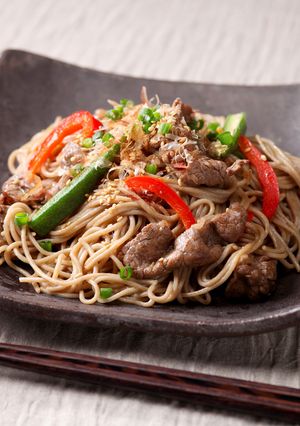 卯月製麺「牛肉とオクラの和風焼き蕎麦」-レシピのメイン写真