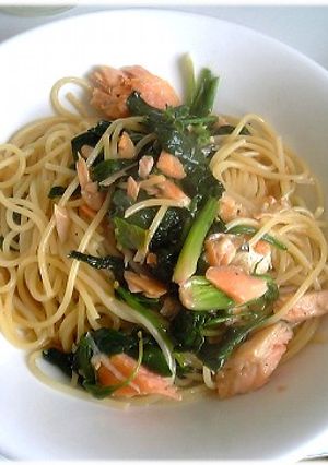 ホウレンソウと鮭の和風パスタ-レシピのメイン写真