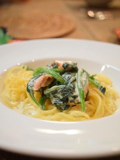 ツナとほうれん草とベーコンのクリームスパ-レシピのメイン写真