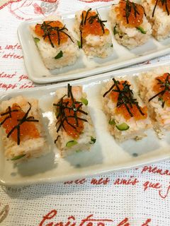 焼き鮭ときゅうりの混ぜご飯〜いくらのせ-レシピのメイン写真