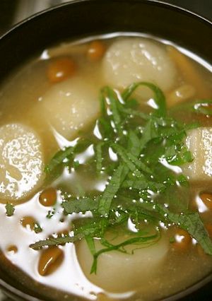 ナメコと麩の味噌汁紫蘇風味-レシピのメイン写真