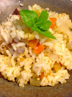 土鍋で炊くキヌアと新生姜の炊き込みご飯-レシピのメイン写真