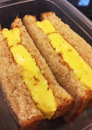 素朴な味のふわふわオムレツサンドイッチ-レシピのメイン写真