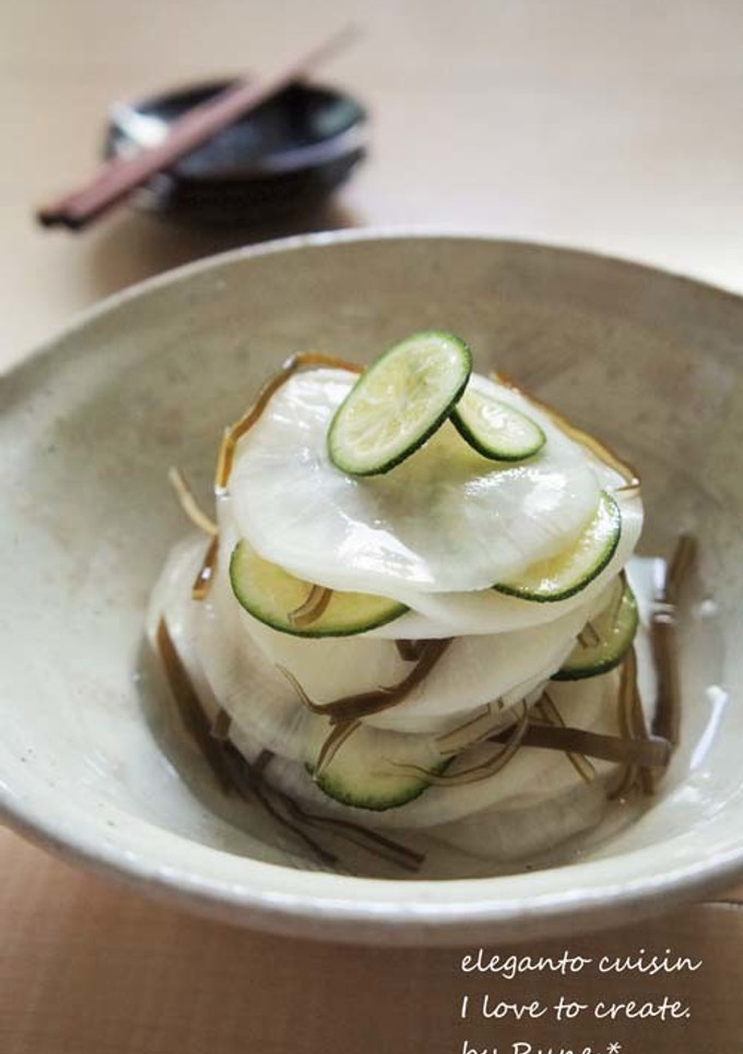 簡単千枚漬風♪大根とスダチと昆布の漬け物-レシピのメイン写真