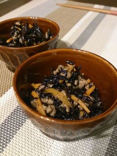 大豆のお肉で!ますますヘルシーひじき煮-レシピのメイン写真
