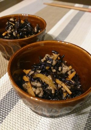 大豆のお肉で！ますますヘルシーひじき煮-レシピのメイン写真