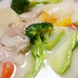 鶏皮プルプルシチュー。