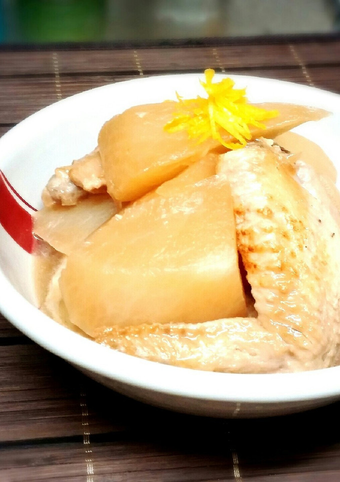 我が家の定番＊大根と手羽先の煮物-レシピのメイン写真