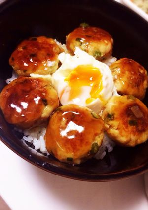 混ぜて焼くだけ♪ヘルシーおからつくね丼♡-レシピのメイン写真