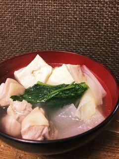 鶏肉と春菊のあごだしスープ-レシピのメイン写真