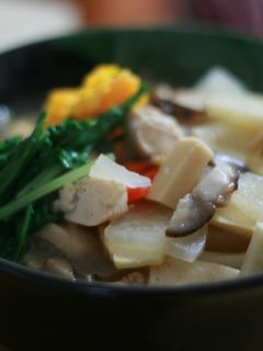 おだしがおいしい具だくさん煮込みうどん-レシピのメイン写真