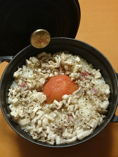まるごとトマトとキノコのピラフ-レシピのメイン写真