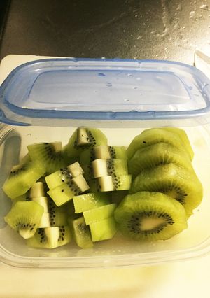 固くて酸っぱいキウイが甘くなる方法-レシピのメイン写真