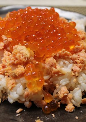 調理時間３分♡酢めしではらこ飯風-レシピのメイン写真
