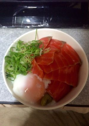 本日のねこにんめし♪サーモン丼-レシピのメイン写真