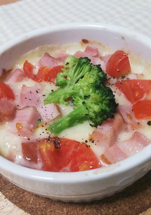 ベーコンとトマトのココットカマン-レシピのメイン写真