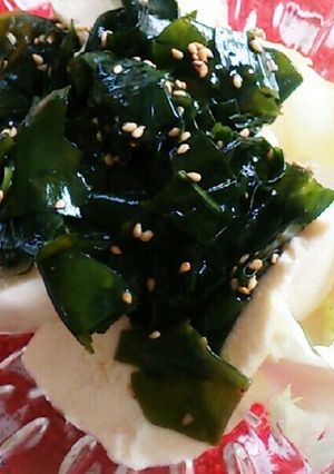 豆腐とワカメナムルの簡単サラダ-レシピのメイン写真