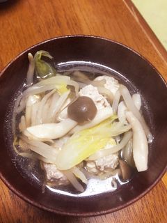 ぽかぽか温まる生姜入り蓮根鶏団子スープ-レシピのメイン写真