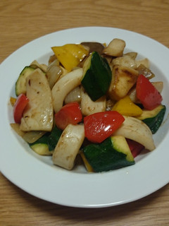 創味シャンタンでイカと野菜の炒め物-レシピのメイン写真