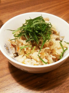 ルクルーゼで鶏ごぼうご飯♪炊飯器でも★-レシピのメイン写真