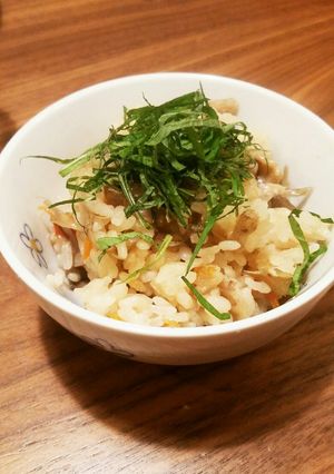 ルクルーゼで鶏ごぼうご飯♪炊飯器でも★-レシピのメイン写真