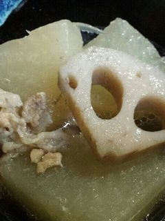 豚こまと大根と蓮根の煮物-レシピのメイン写真