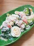 鶏ハムとたまごとブロッコリーのマヨサラダ