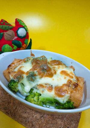 ブロッコリーと厚揚げのチーズ焼き-レシピのメイン写真