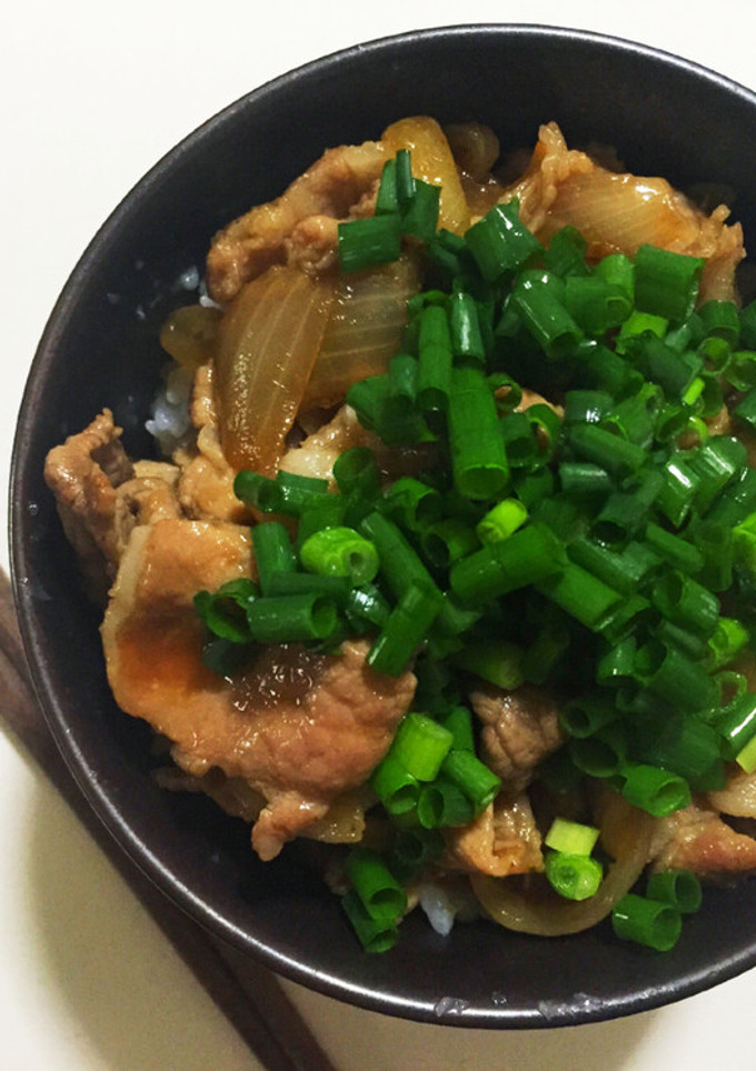 はじめて！生姜焼き風の豚丼-レシピのメイン写真