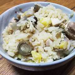 รูปของ カミカミ秋の炊き込みご飯