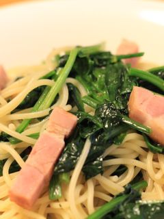 定番 ほうれん草とベーコンのパスタ-レシピのメイン写真