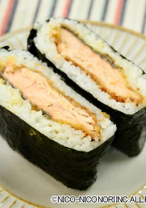 秋鮭フライのおにぎらず-レシピのメイン写真