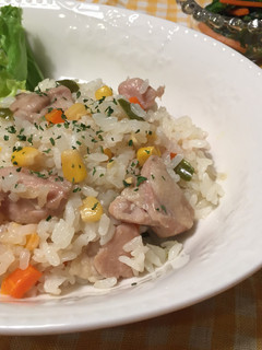 クリスマスに☆野菜だしで炊くチキンピラフ-レシピのメイン写真