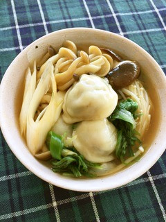 水餃子入り♡とろ~りあったかきのこ鍋-レシピのメイン写真