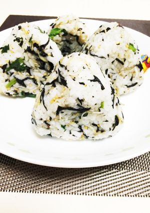 栄養たっぷり☆ひじきおにぎり-レシピのメイン写真