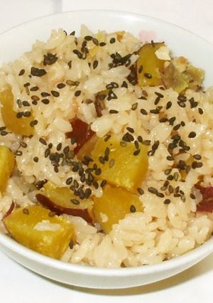 簡単!さつまいもご飯♪失敗しない炊飯器で-レシピのメイン写真