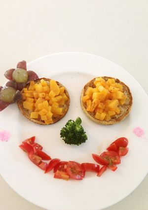 イングリッシュマフィンの柿のせ♪-レシピのメイン写真