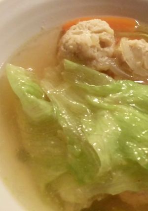 鶏団子とレタスのスープ-レシピのメイン写真