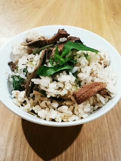 たっぷりきのこと秋刀魚の缶詰炊き込みご飯-レシピのメイン写真