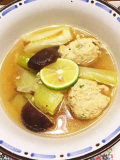 温まる!鶏つくねと焼きネギの和風スープ-レシピのメイン写真
