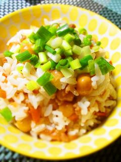 ひき肉・にんじん・ひよこ豆の混ぜご飯-レシピのメイン写真