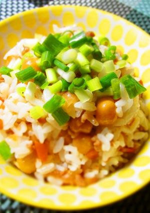 ひき肉・にんじん・ひよこ豆の混ぜご飯-レシピのメイン写真