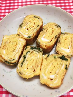 お弁当に 簡単ほうれん草入り卵焼き-レシピのメイン写真