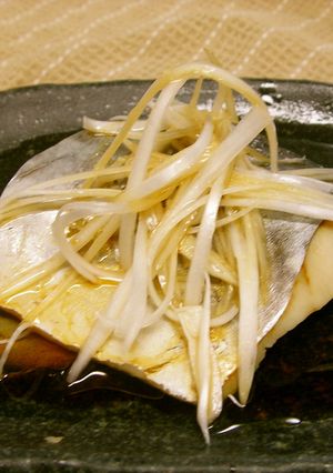 白身魚のレンジ蒸し　パチパチごま油がけ-レシピのメイン写真