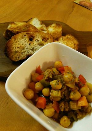 大好き！彩りひよこ豆ドライカレー-レシピのメイン写真