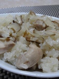 鶏肉とごぼうと椎茸の炊き込みご飯-レシピのメイン写真