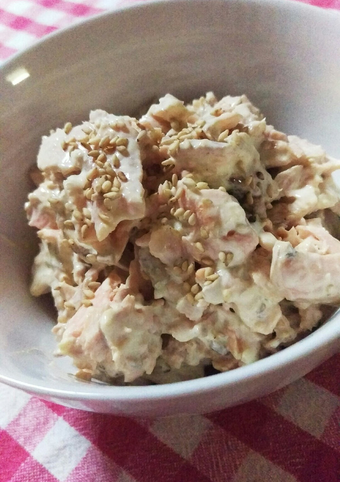 ご飯のお供、おにぎりに＊鮭マヨ和え＊-レシピのメイン写真