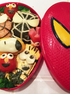 ミニオン スパイダーマンなど ユニバ弁当-レシピのメイン写真