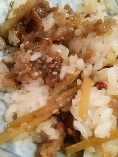 牛肉とごぼうの混ぜご飯-レシピのメイン写真