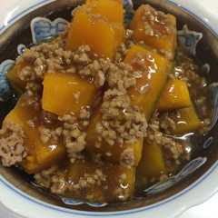 รูปของ 簡単美味しいかぼちゃのそぼろ煮☆
